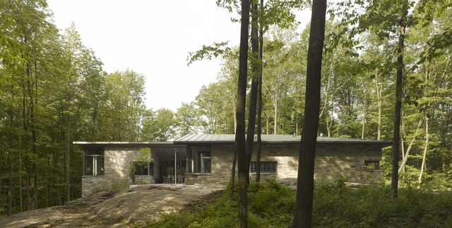 布罗蒙住宅 / Paul Bernier Architecte - 独立住宅