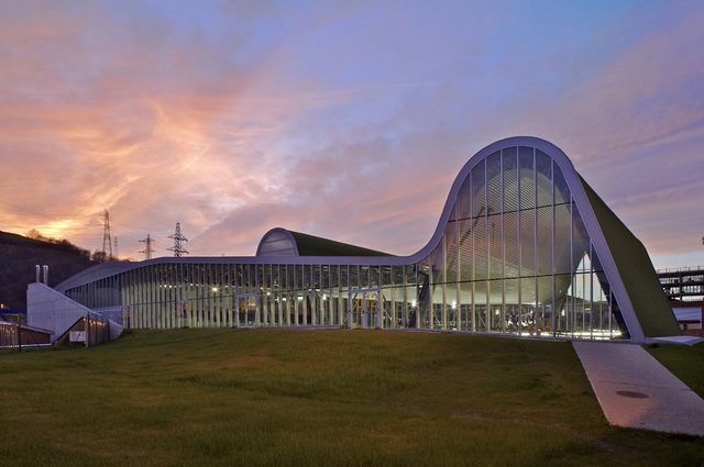 Sports and Leisure Centre / ACXT - 娱乐训练场馆