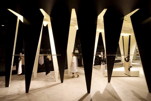 船桥市的DURAS店铺 / Sinato - 零售建筑