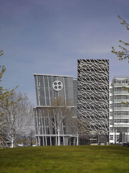 Zilverparkkade D / René van Zuuk Architekten - Institutional Buildings, Facade, Cityscape