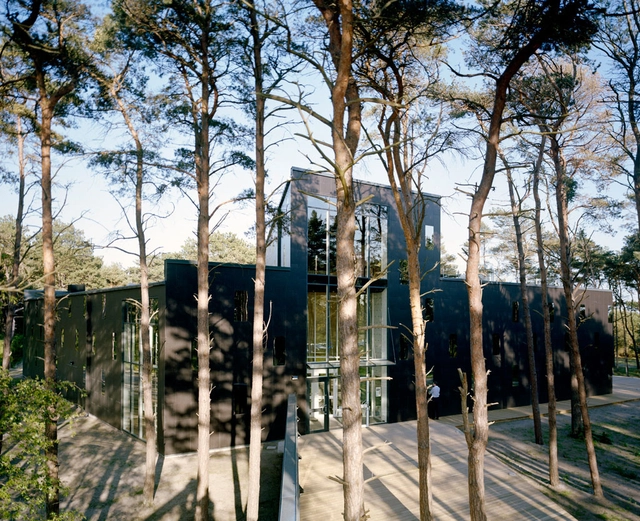 幻影舞厅 / Kjellgren Kaminsky Architecture - 文化建筑