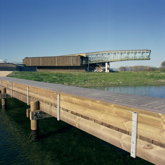 Salburúa自然湿地中心 / QVE Arquitectos - 游客中心