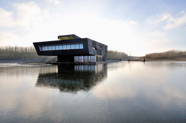 De Oostvaarders / Drost + van Veen architecten - 教育建筑