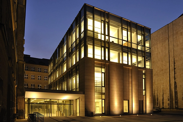 波兹南大学图书馆 / Neostudio Architects + Consultor + APA Bulat - 图书馆