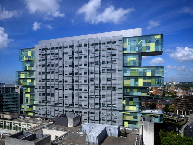 Centro Cívico de Justiça de Manchester / Denton Corker Marshall - Outros Edifícios Governamentais