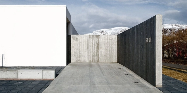 Birkimörk Halfway House / PK Arkitektar - Apartments, Facade, Fence
