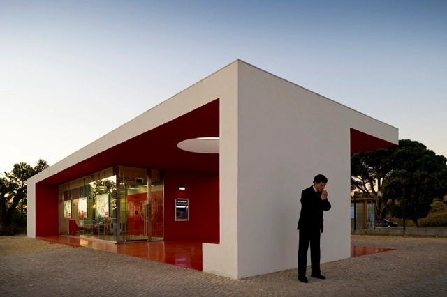 Santander-Totta 大学银行代理中心 - 其他教育设施