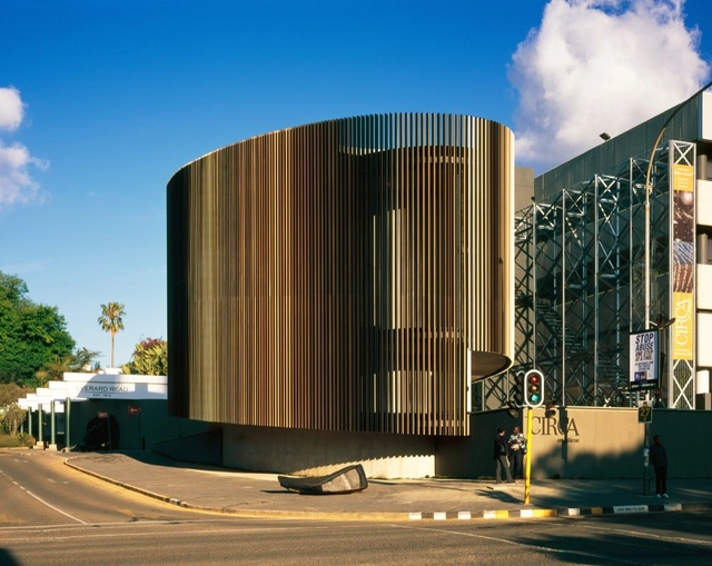 Circa Gallery / StudioMAS - Gallery, Facade