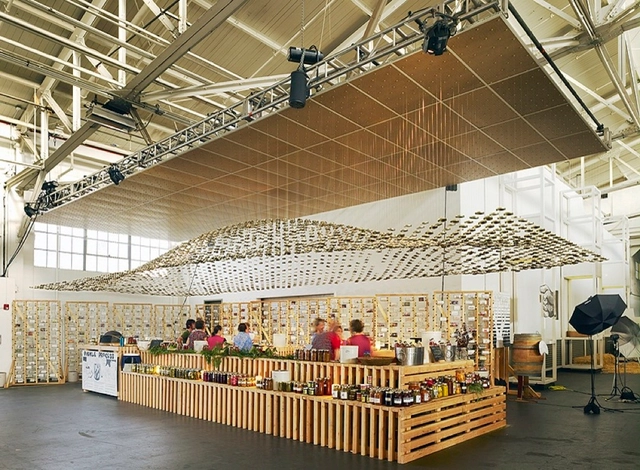 Slow Food / Sagan Piechota Architecture - Restaurant, Beam