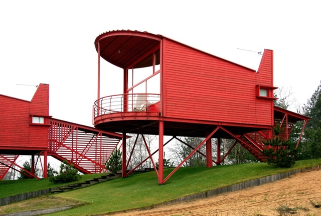 Red Guest Houses / Totan Kuzembaev - Houses, Facade