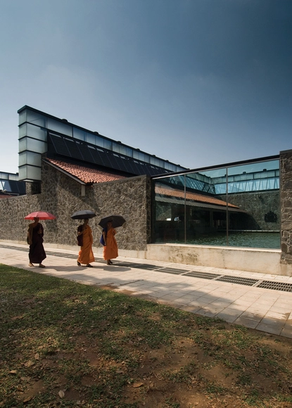 BHC Colombo / Richard Murphy Architects - Office Buildings, Facade