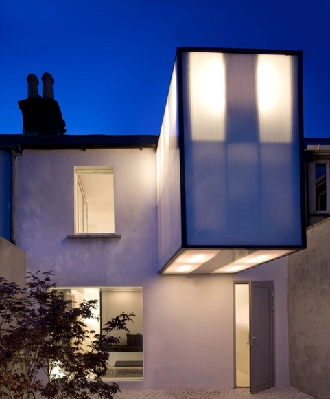 Plastic House / Architecture Republic - 独立住宅
