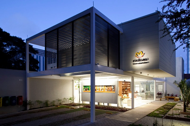 Natura住宅 / Forte, Gimenes & Marcondes Ferraz Arquitetos & Epigram - 独立住宅