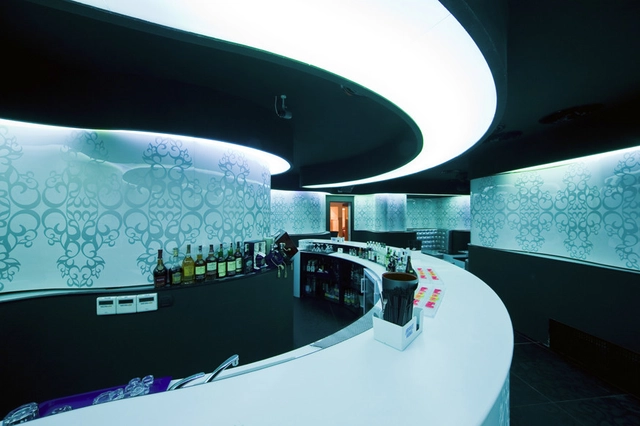 Shade Club / SquareONE - Bar, Stairs