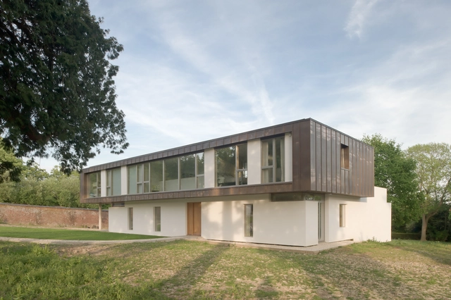 Residence in Sussex / Conran & Partners - Houses, Garden, Facade