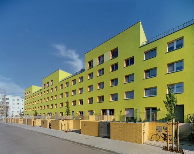 Oleanderweg住宅楼 / Stefan Forster Architekten - 适应性利用