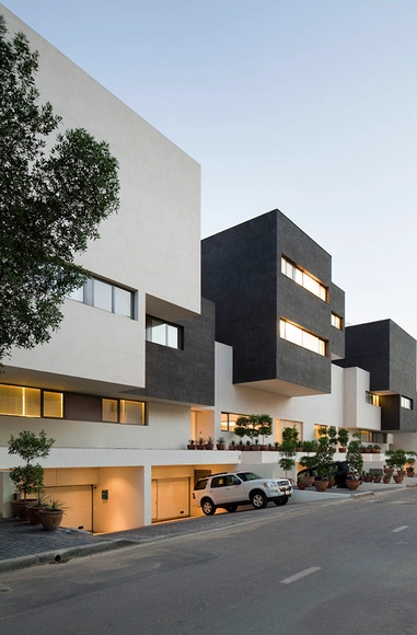 Black & White House / AGi Architects - Houses, Facade
