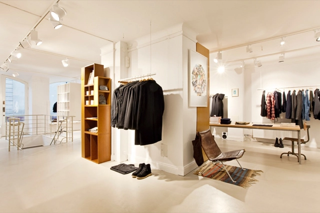 Welcome / Arrhov Frick - Retail , Chair, Table