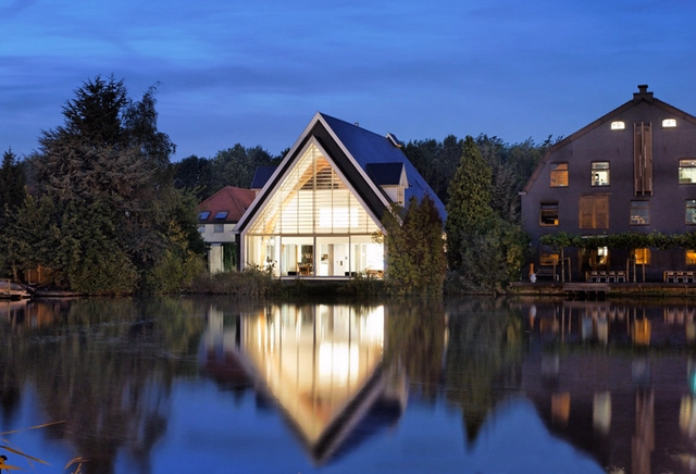 House In A Church / Ruud Visser Architects - 适应性利用
