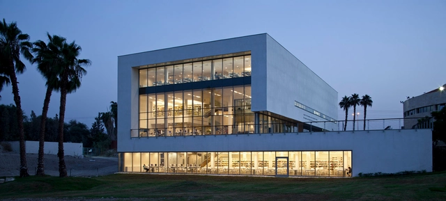 Kinneret College on the Sea of Galilee / Schwartz Besnosoff Architects - Schools , Facade