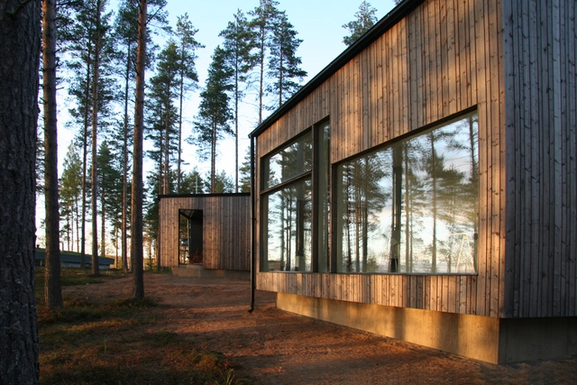 House Vihavainen / Mika Huhtala & Kari Pöykkö / Architecture Office Kanttia 2 - Houses, Door, Beam, Facade, Arch, Forest