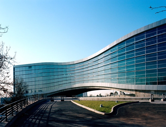 Mellat Park Cineplex / Fluid Motion Architects - Cinema, Facade