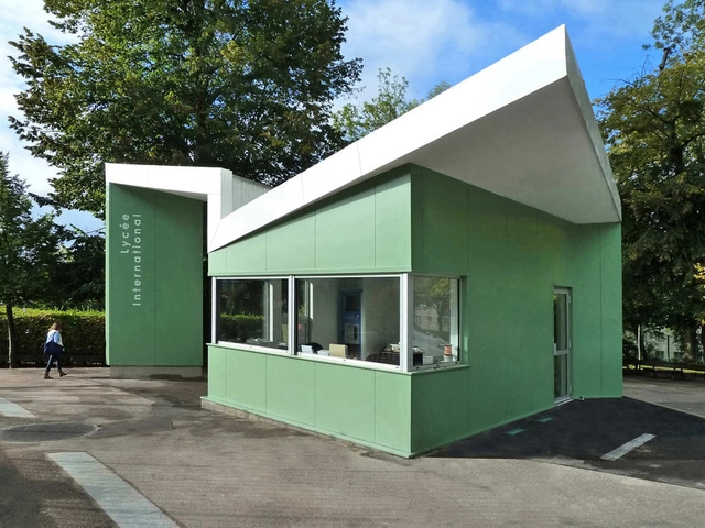Origami Peace Dove / AR+TE Architectes - 游客中心