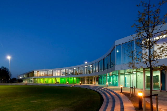 Ronald McDonald Centre / Fact Architects - Healthcare , Facade, Lighting, Cityscape