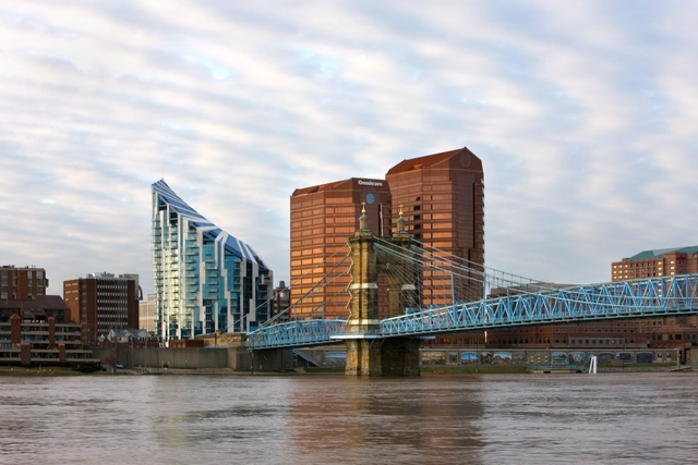 The Ascent at Roebling’s Bridge / Studio Libeskind - Exterior Photography, Residential Architecture, Cityscape