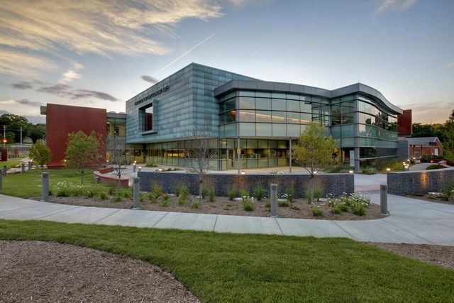 Institute for the Culinary Arts / HDR Architecture - Institute, Garden, Facade