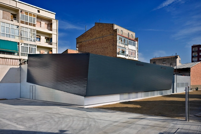 La Bordeta退休之家 / BmesR29 Arquitectes - 养老院