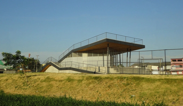 Homeless World Cup Legacy Center / Lompreta Nolte Arquitetos + Architecture For Humanity + Nanda Eskes Arquitetura - Recreation & Training, Facade