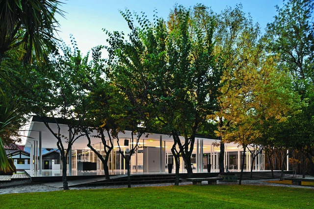 宴会厅 / José Marini Bragança - 酒店建筑