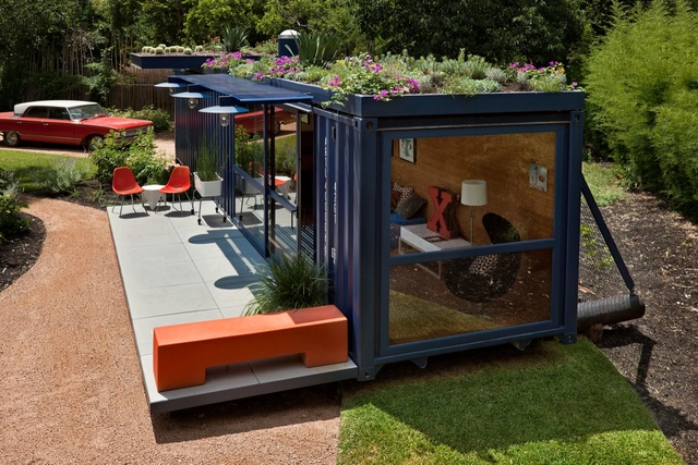 Container Guest House / Poteet Architects - Houses, Garden, Bench, Table