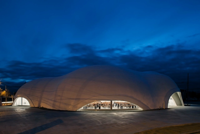 Hoto Fudo 餐厅 / Takeshi Hosaka Architects - 社区中心