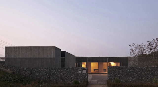 L House / BCHO Architects - Houses, Facade
