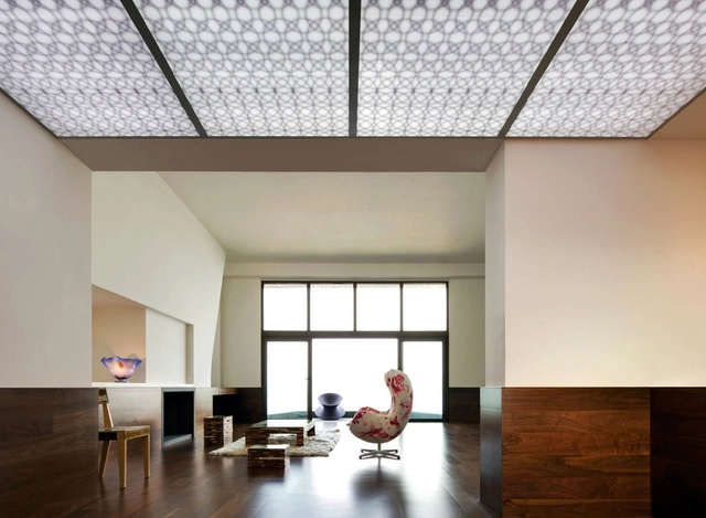 Barker Residence / davidclovers - Apartments, Facade, Beam, Lighting, Chair, Table