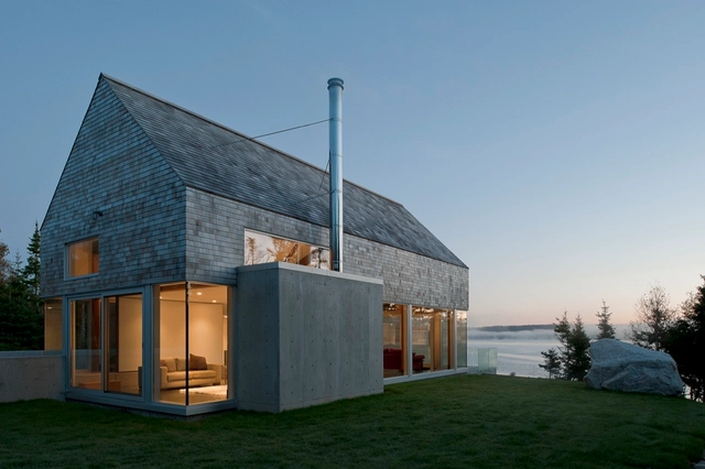 Martin-Lancaster House / MacKay-Lyons Sweetapple Architects - Houses, Facade