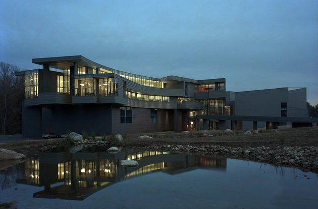 Carroll A. Campbell Jr. Graduate Engineering Center at Clemson University / Mack Scogin Merrill Elam Architects - 大学