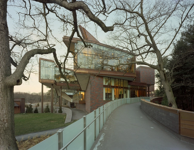 Lulu Chow Wang Campus Center and Davis Garage / Mack Scogin Merrill Elam Architects - University, Facade, Fence, Stairs, Handrail