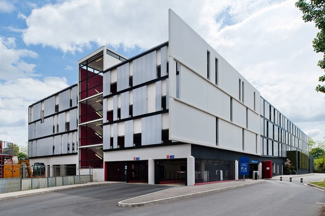 Parking Sucy En Brie / LABA  + IOSIS Infrastructure -           Parking, Facade