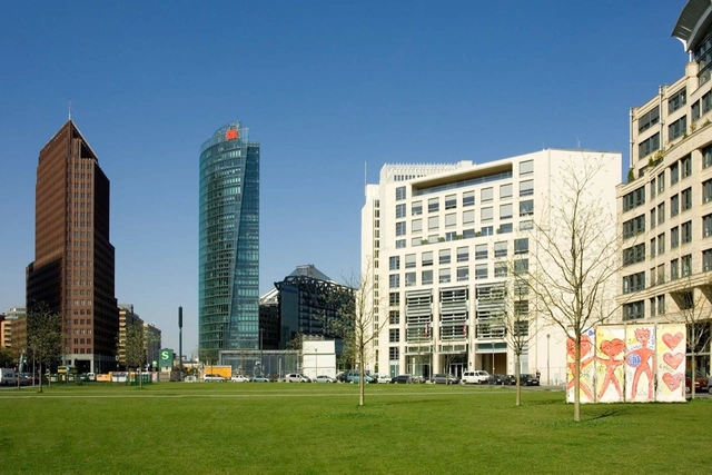 加拿大柏林大使馆 / KPMB Architects with Gagnon - 大使馆