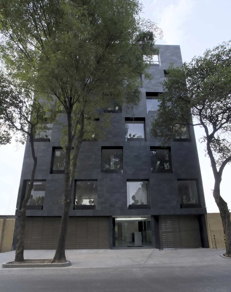 重复循环建筑 / Alonso de Garay Architects - 更新项目