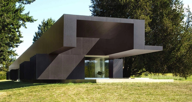 Linear House / Patkau Architects - Houses, Facade