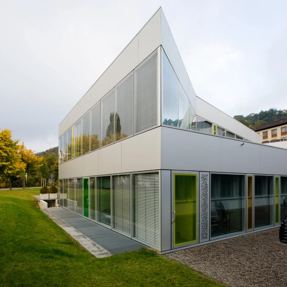 Wildermeth 儿童诊所 / bauzeit architekten - 诊所