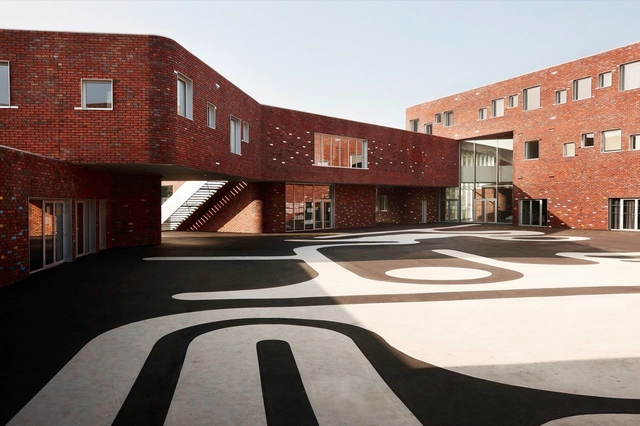 Levi Strauss High School / TANK Architectes - High School, Facade