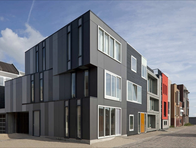 在莱顿的角落建筑 / Marc Koehler Architects & Sophie Valla Architects - 独立住宅