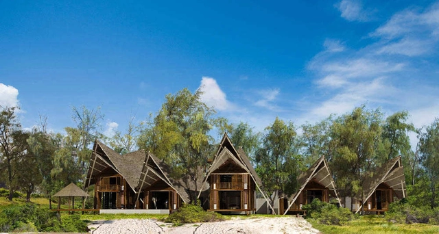 Villa Suluwilo / COA - Houses, Garden, Facade, Forest