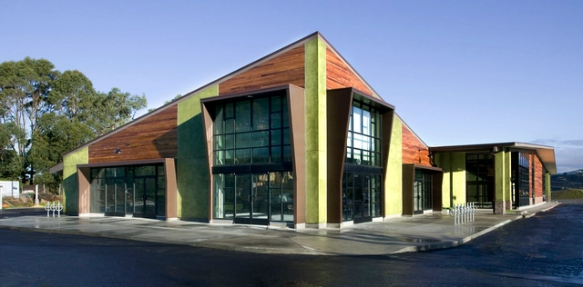 Pedro Point Shopping Center / Lowney Architecture - 购物中心