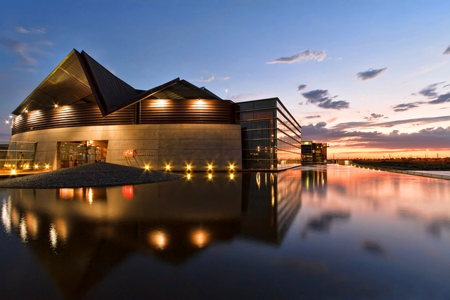Tempe Center for the Arts / Architekton - Visual Arts Center